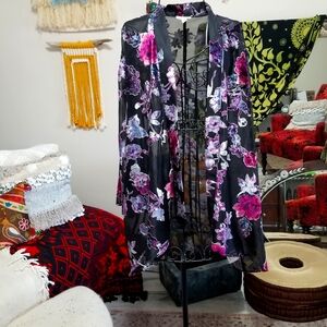 Tribal Jeans Floral Velvet Burnout Sheer Kimono Cardigan. Size: S/M.